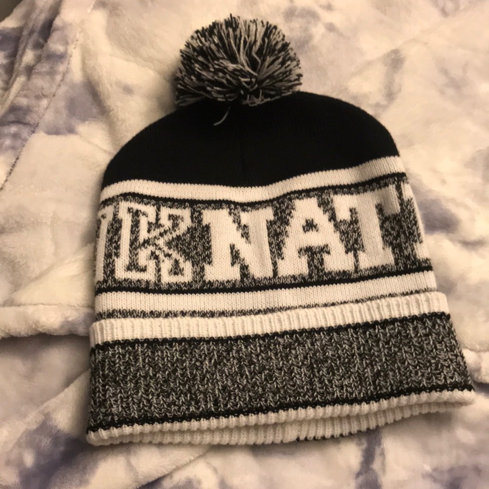 PINK beanie!!